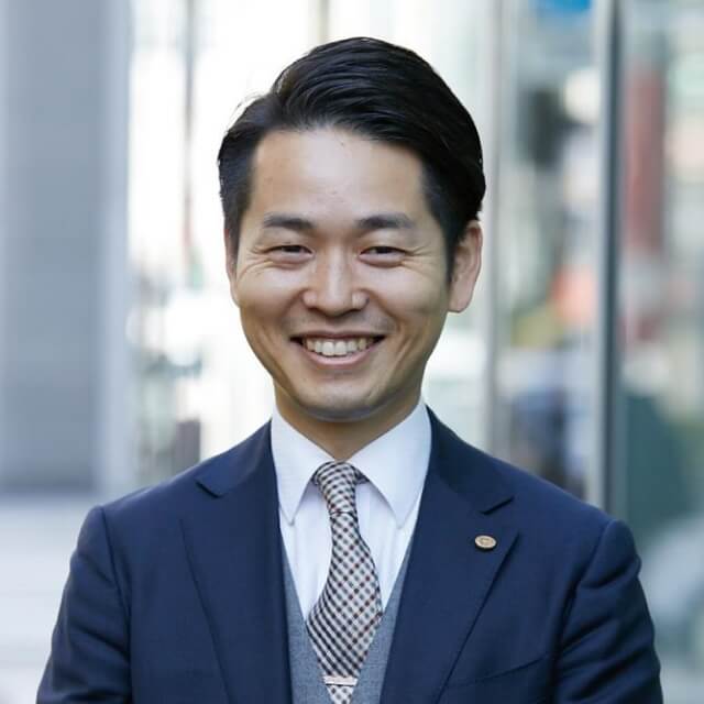 碇谷 健介